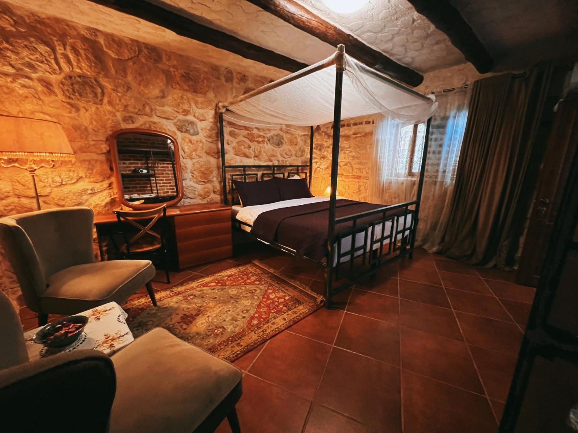 Chateau Fasel Tirana Extérieur photo