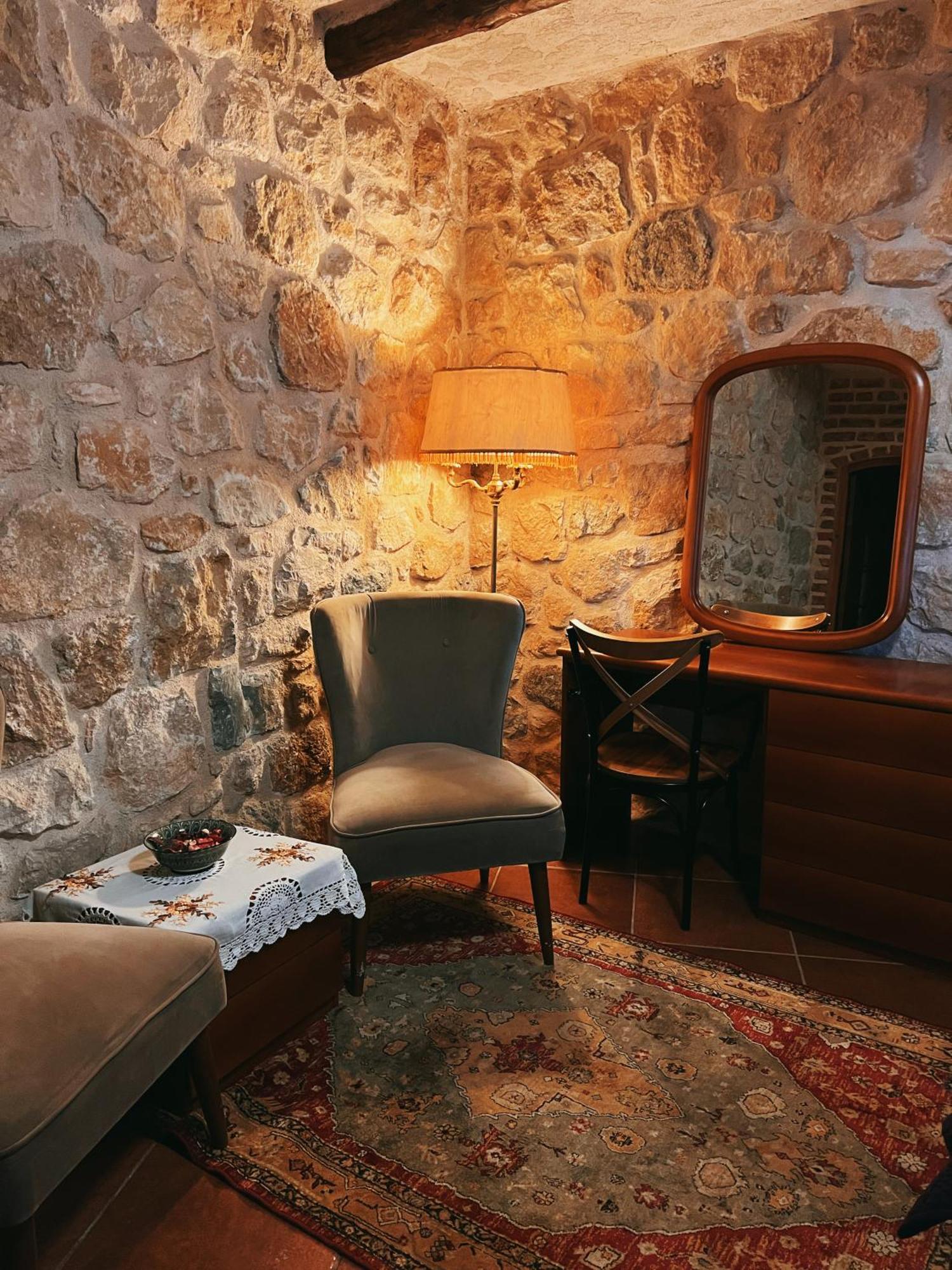 Chateau Fasel Tirana Extérieur photo