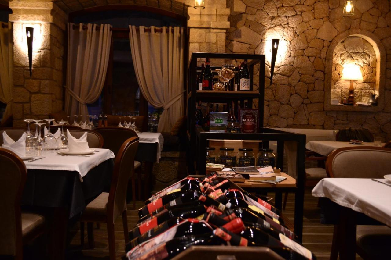 Chateau Fasel Tirana Extérieur photo
